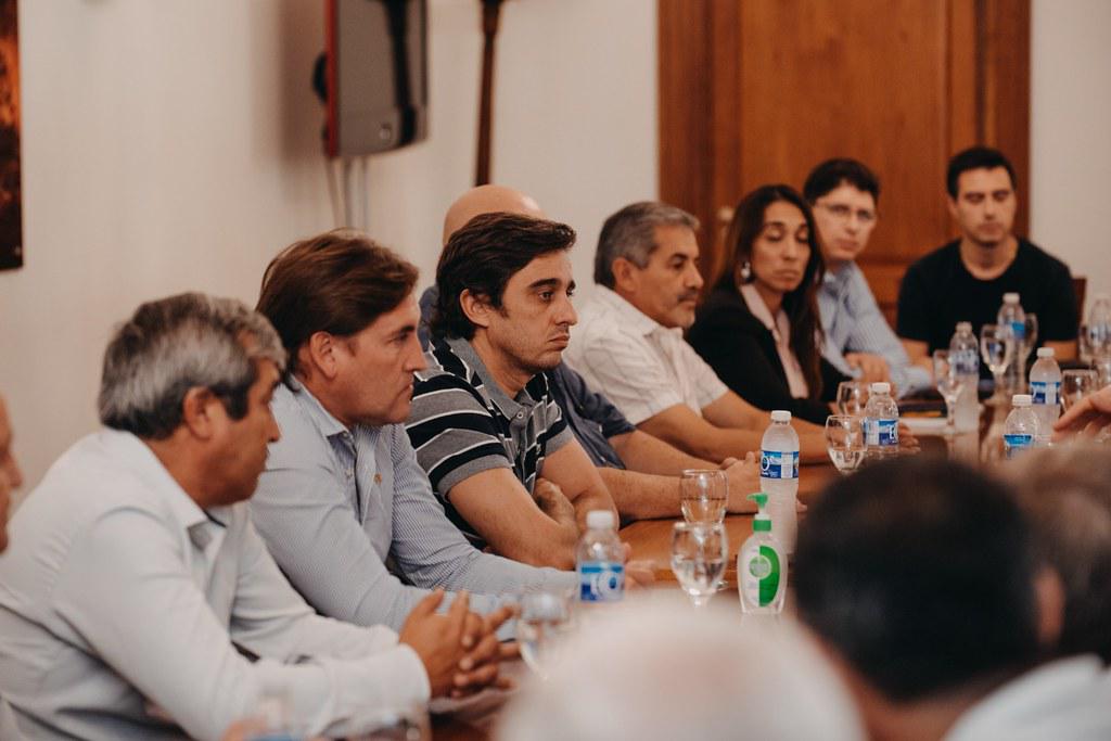 Uñac y 19 intendentes I