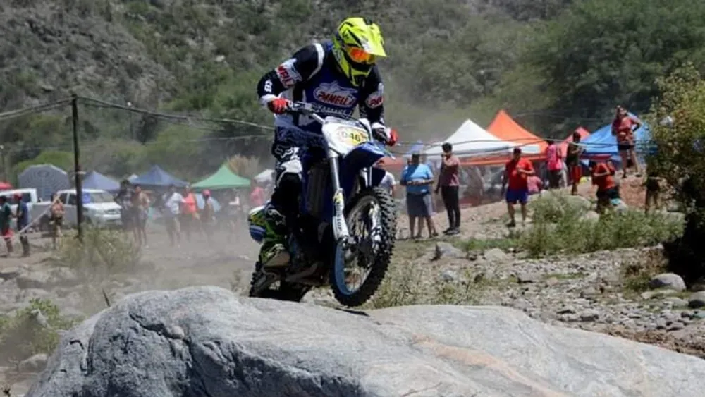 2e1ce5c92827db6c64171ffa5b2efd60_XL