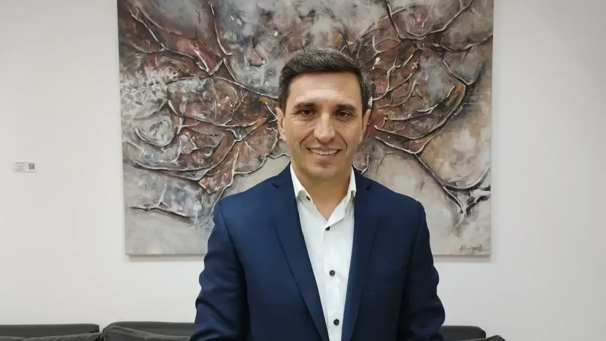 multimedia.normal.aee9bb7f868fa94c.bm9ybWFsLndlYnA=