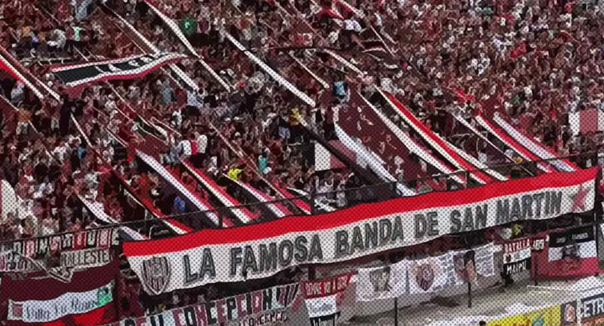 Hinchada-chacarita-Argentina-R0q0uyLHBEBlhkKqnXCx53N-1200x648@Relevo