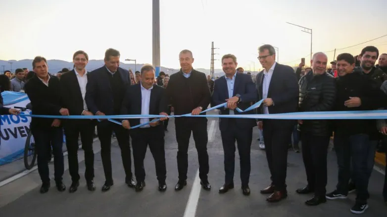 00140c4151bfd7b200a3deae9cd49e22_L