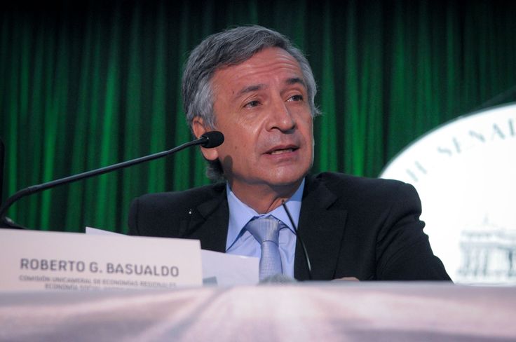 Roberto Basualdo