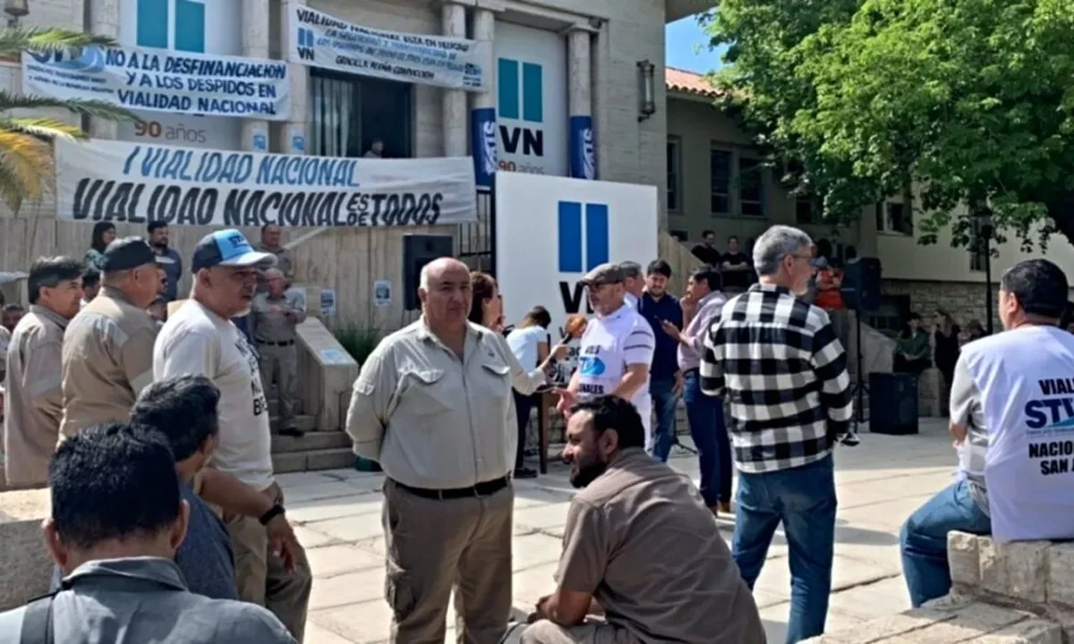 Dirigentes gremiales viales nacionales llegan a San Juan para jornada de protesta.