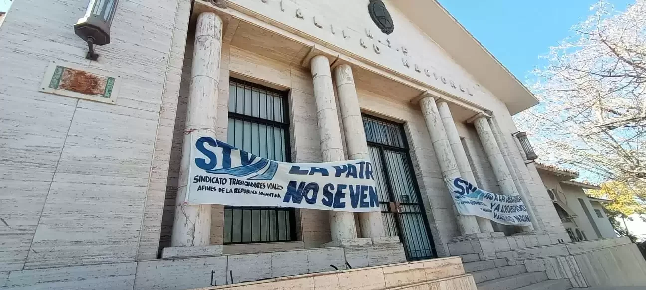 El miércoles los gremios viales se concentrarán frente al edificio para protestar por el desmantelamiento del organismo