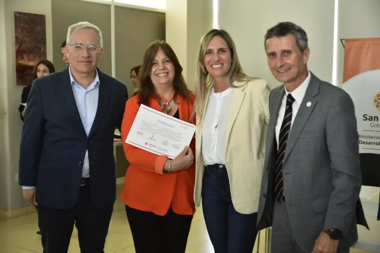 4cd787eb69a2ebf39da1a825c233e531_L