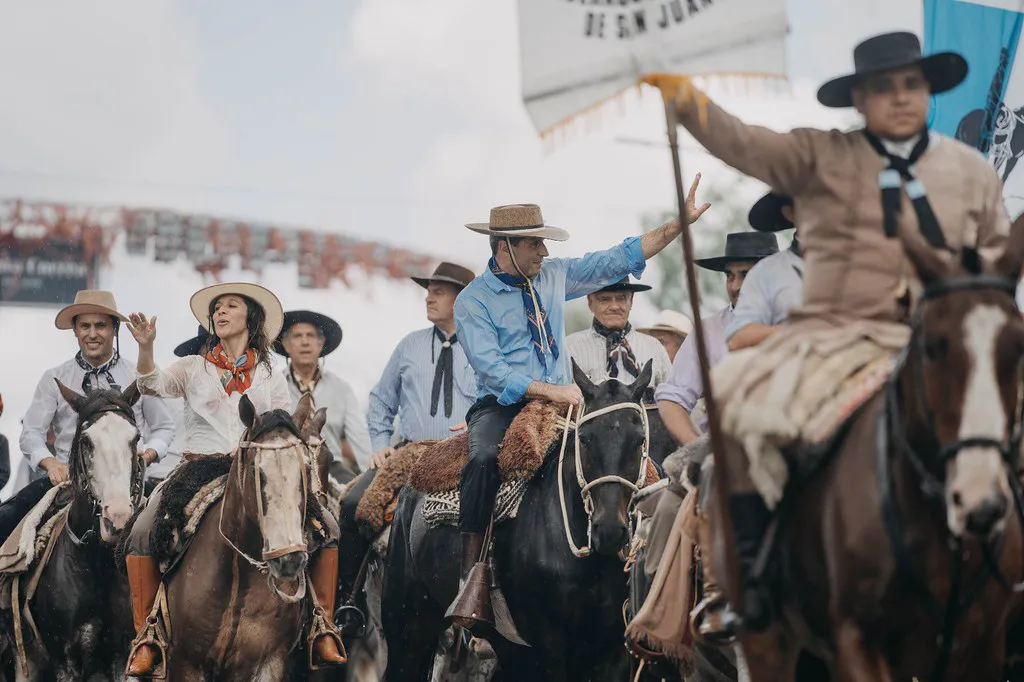 52770989569_32fc0a784b_b